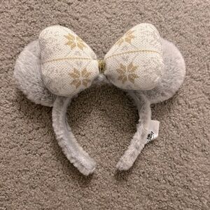 Disney Parks Winter Furry Mose Ears